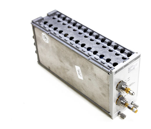 86107A Precision timebase reference module